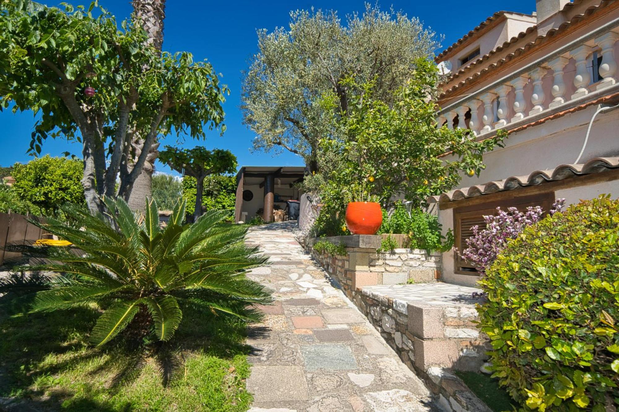 Elegant-Cosy 2P55M2 Dans Bas De Villa Provencale ! Villeneuve-Loubet Exterior foto